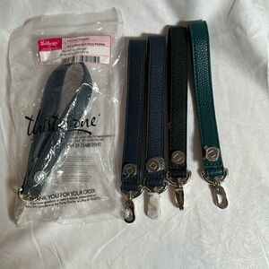 Thirty One wristlets set of 4 New NO BLACK